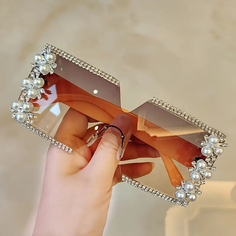 Discover the Latest Fashion Glasses with Stunning Diamond Inlay