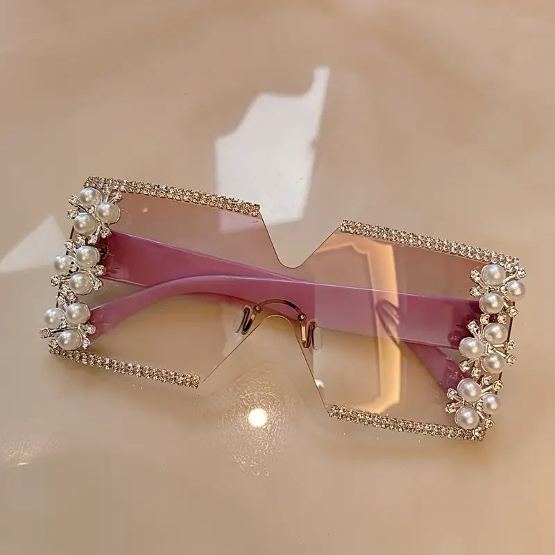 Discover the Latest Fashion Glasses with Stunning Diamond Inlay