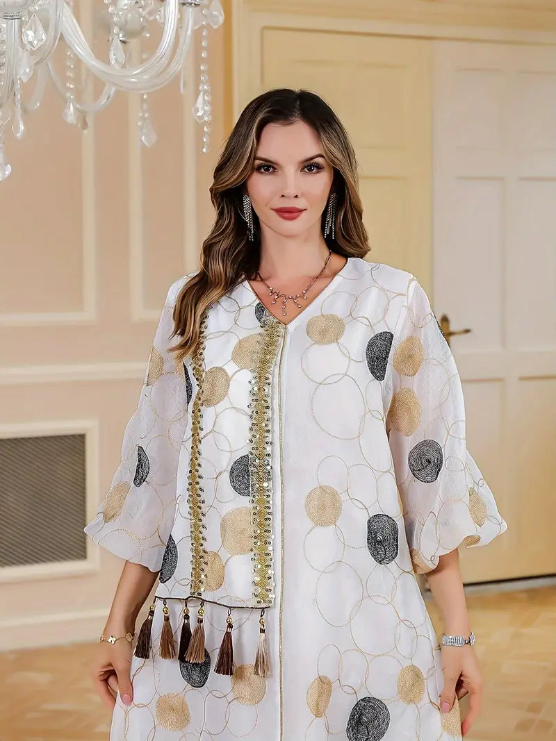 Discover the Luxury of Our Geometric Patterned Abaya Dress Versatile Polyester Abaya: Ideal for Any Season and Occasion