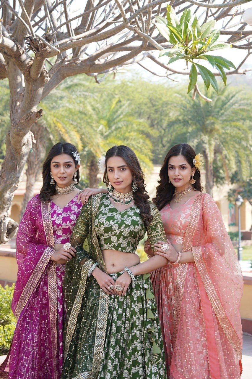 Designer Dyeable Pure Viscose Jacquard Lehenga Choli & Dupatta Set