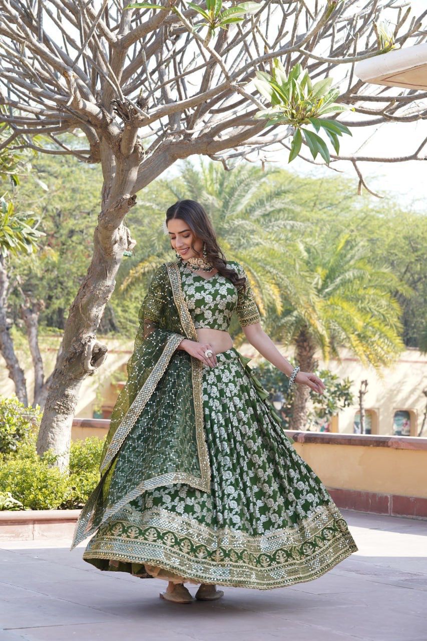Designer Dyeable Pure Viscose Jacquard Lehenga Choli & Dupatta Set