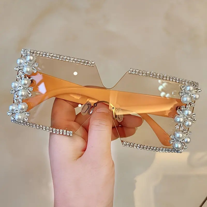 Discover the Latest Fashion Glasses with Stunning Diamond Inlay