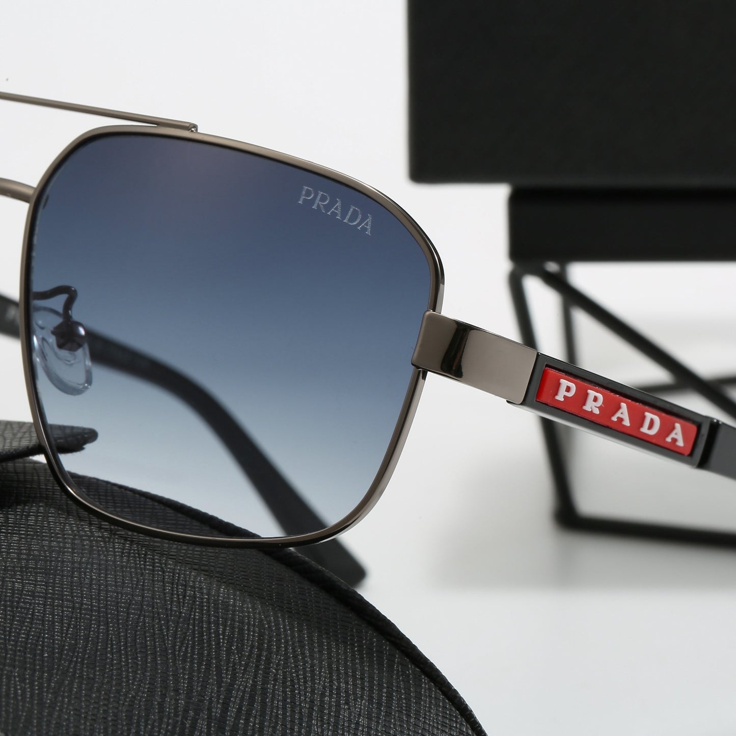 PRADA - Replicated sunglasses